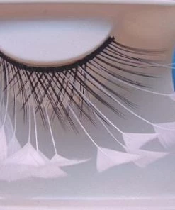 Carnival Products Feather White False Eyelashes 7 Carnival Products Feather White False Eyelashes