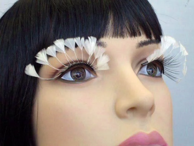 Carnival Products Feather White False Eyelashes 3 Carnival Products Feather White False Eyelashes